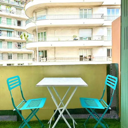 Riviera - Balcon Et Wifi アパート